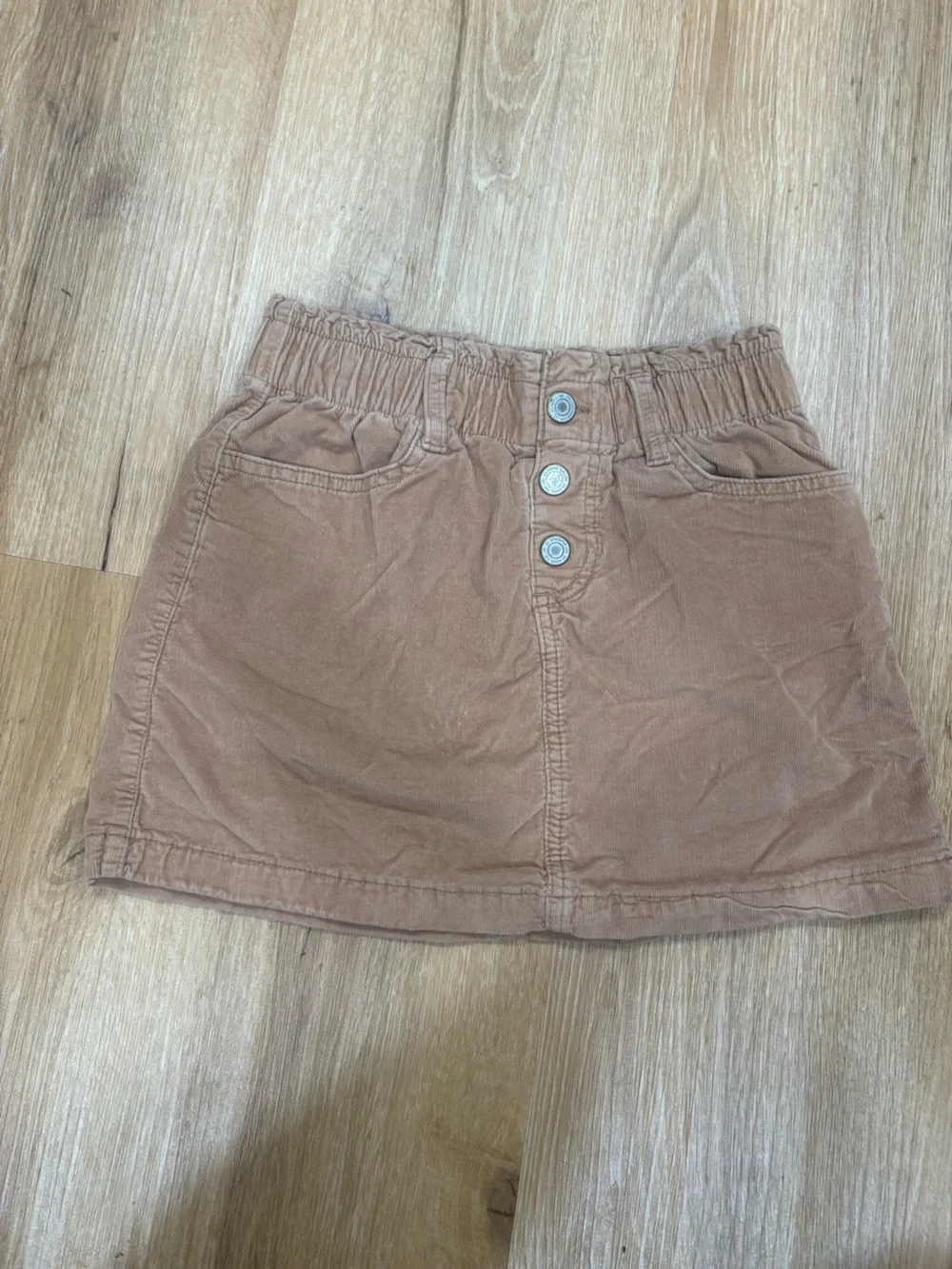 Bundle of girl skirts/shorts. Size 10. Back to school. Lot of 6.